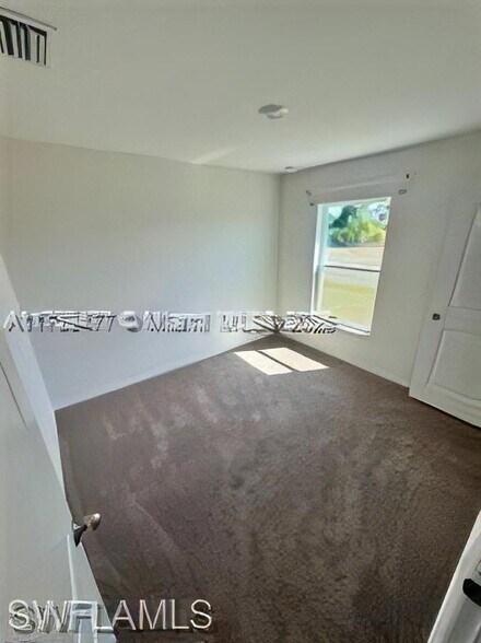Building Photo - 2115 NW 24th Pl