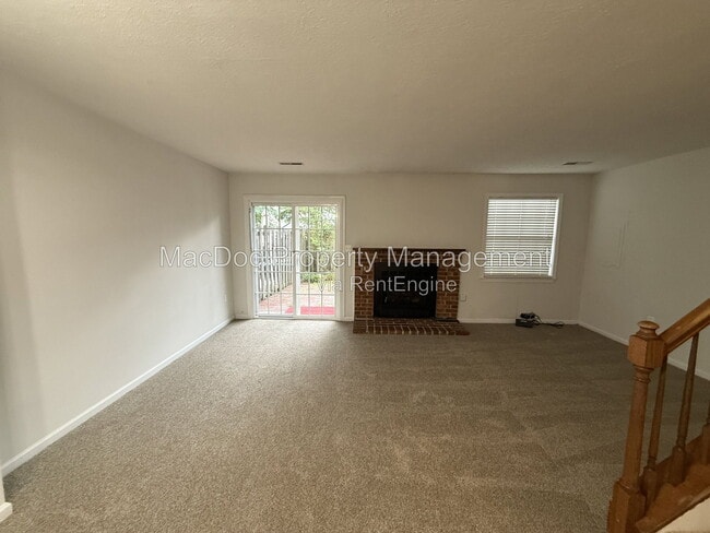 Building Photo - 11185 Kensington Pl