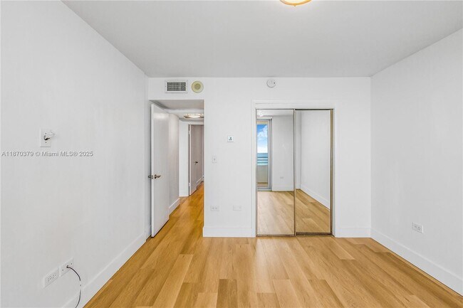 Building Photo - 5555 Collins Ave