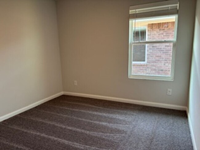 Building Photo - NEW HOME~!