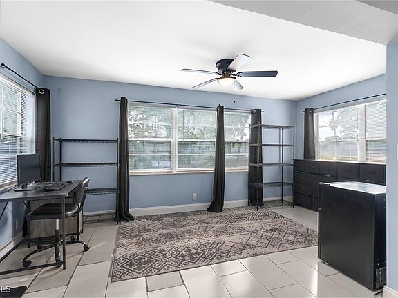 Building Photo - 1475 7th St