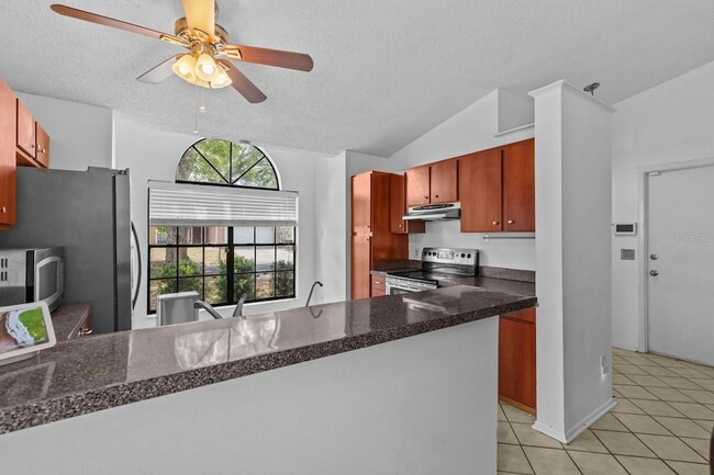 Building Photo - 1345 Tindaro Dr