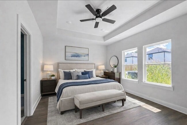 Building Photo - 6010 Bobby Burns St