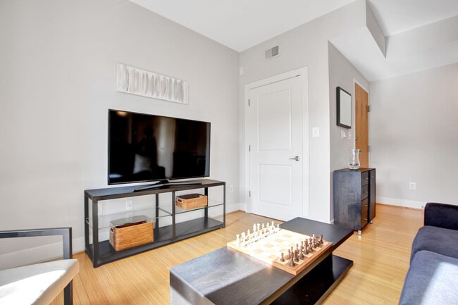 Building Photo - 1832 18th St NW