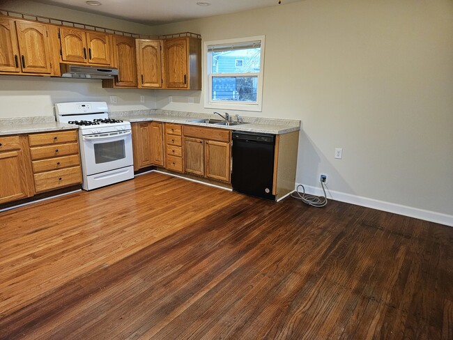 Building Photo - 1317 Brandywine Cir