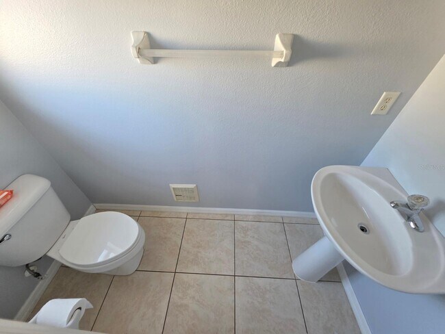 Building Photo - 1100 S Beach Cir