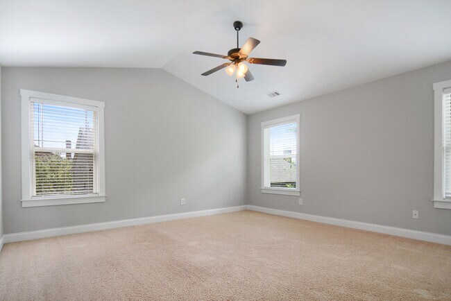 Building Photo - 2056 Hatteras Wy