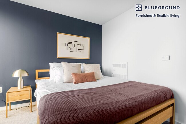 Building Photo - 900 Folsom St