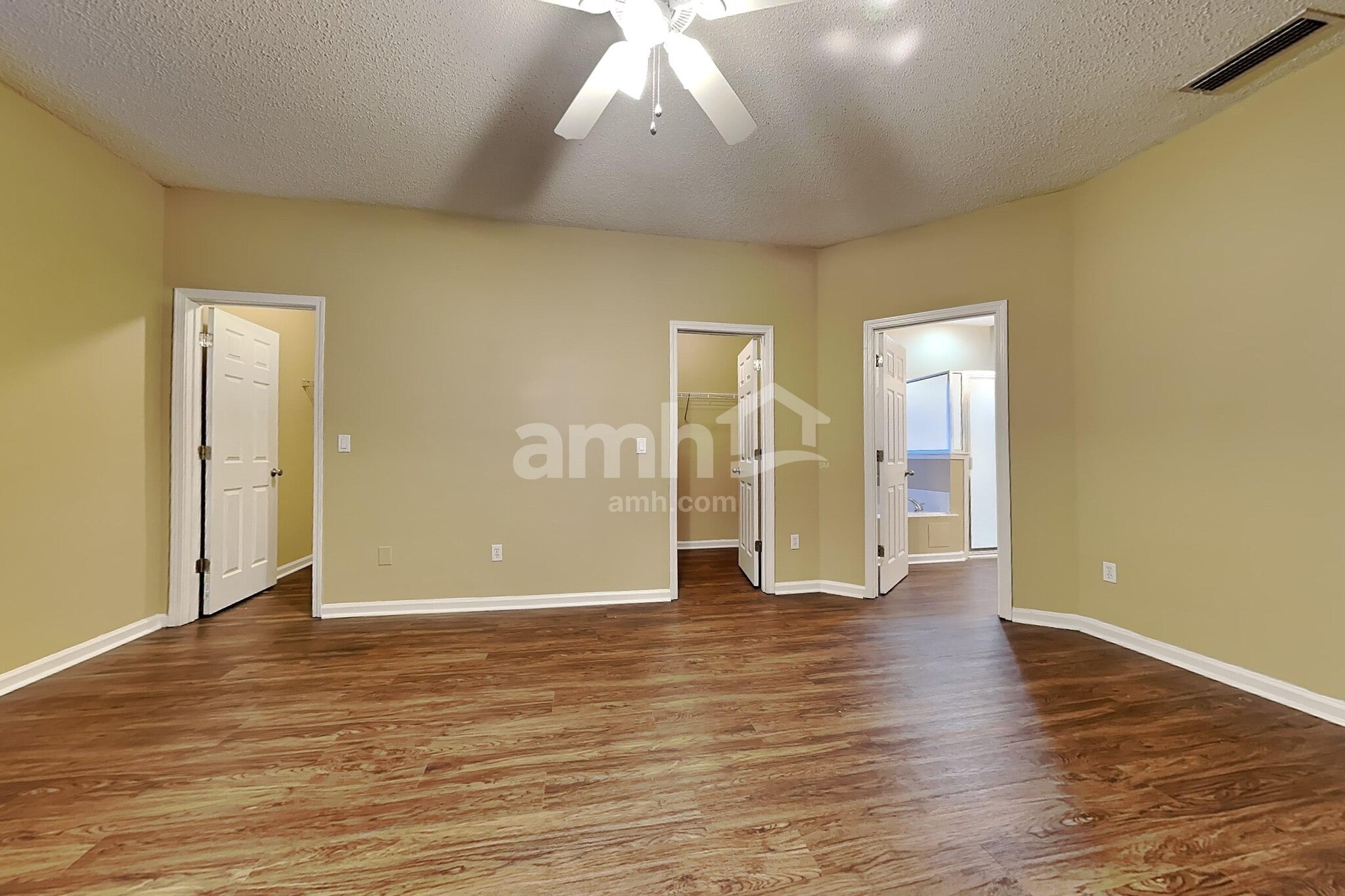 Building Photo - 7093 Rapid River Dr W