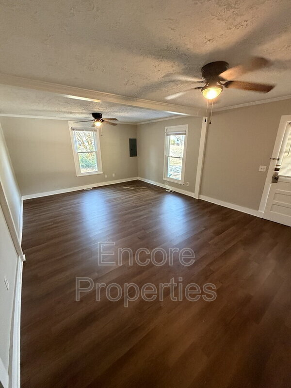 Building Photo - 2003 Burnett Ave