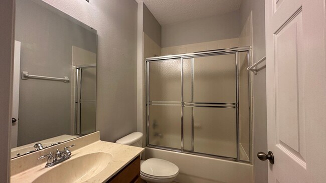 Building Photo - 418 Brentwood Club Cove