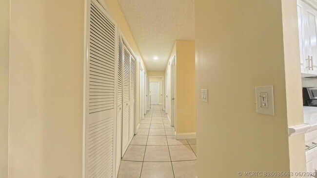 Building Photo - 13484 Jonquil Ct