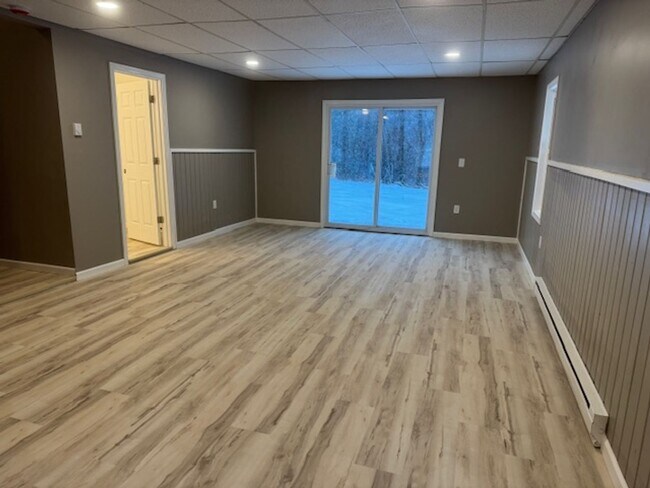 Building Photo - 16 Knightville Dam Road