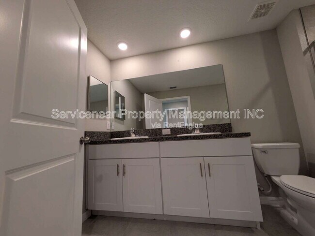Building Photo - 11818 Dumaine Valley Rd