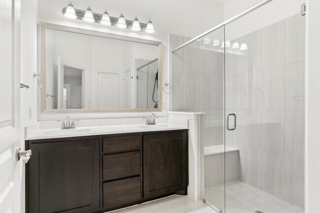 Building Photo - 1909 Cobalt Bayou Ln