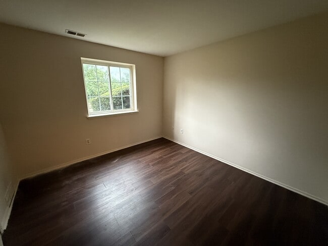 Building Photo - 45240 Keding St