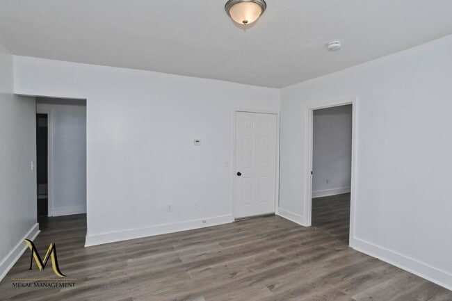 Building Photo - 98-100 Prospect St