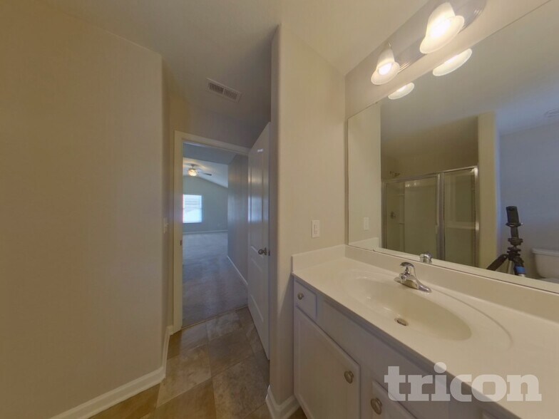 Building Photo - 1700 Allegheny Dr