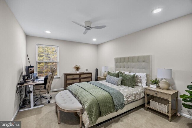 Building Photo - 7 Madison Ct