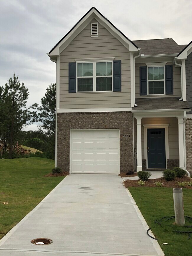 Building Photo - 5825 Union Walk Dr