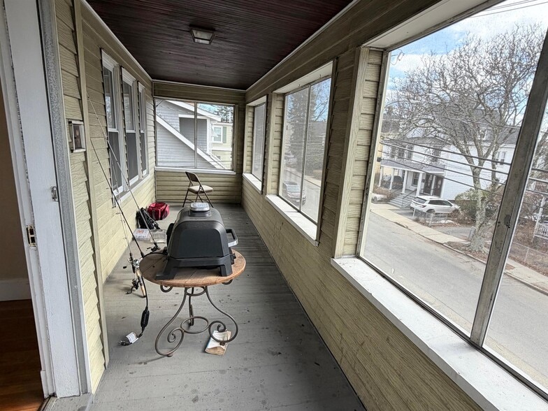 Building Photo - 27 Conwell Ave