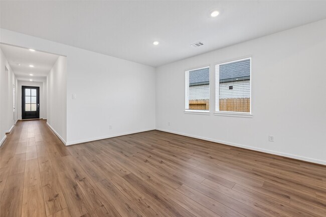 Building Photo - 9730 Westminster Mnr Dr