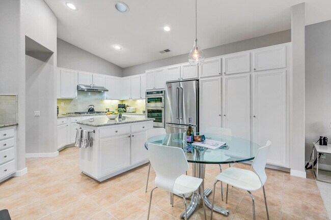 Building Photo - 67361 N Laguna Dr