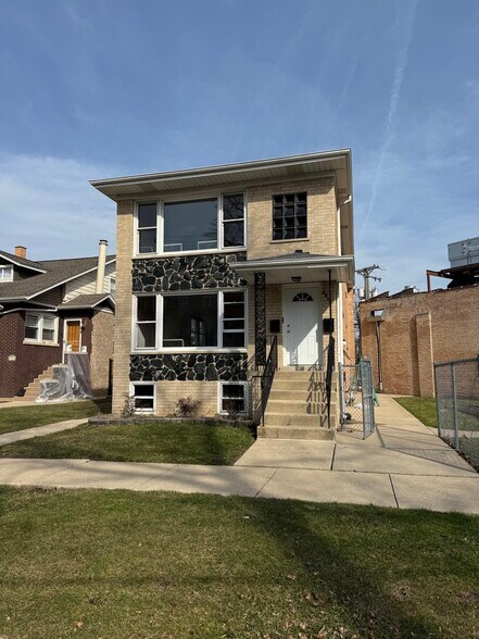 Building Photo - 6849 N Overhill Ave