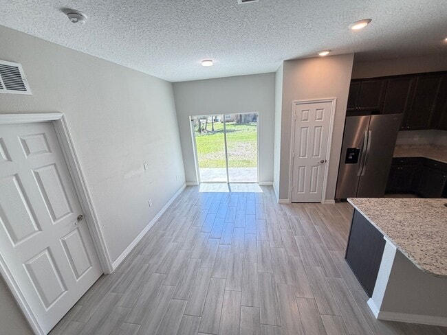 Building Photo - Beautiful 3 Bedroom, 2 Bathroom Home in Palm Bay!!