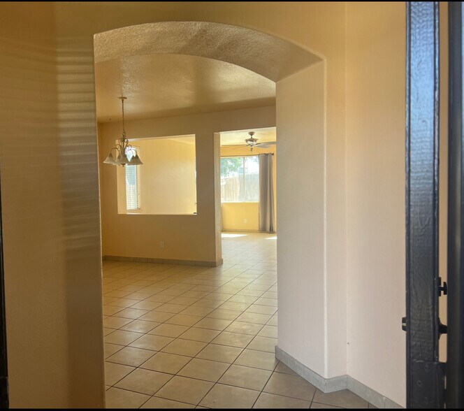 Building Photo - 16649 Emerson Ct