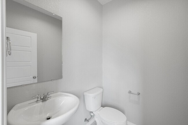 Building Photo - 3205 Tazanita Lp SE