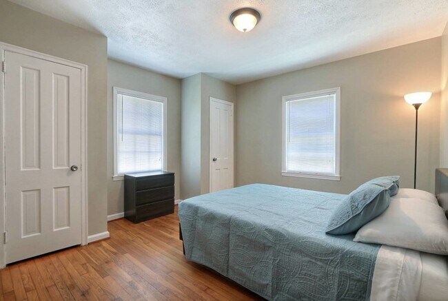 Building Photo - Large 3BR/2BA Ardsley Park House For Rent