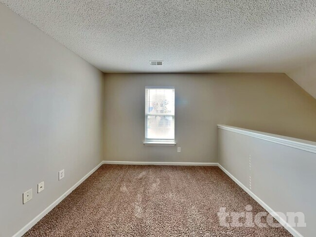 Building Photo - 104 Rampart St