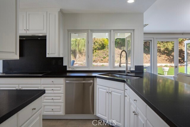 Building Photo - 1500 Seacrest Dr