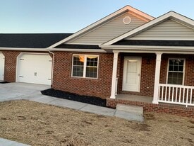 Building Photo - 1566 Thurman Rd