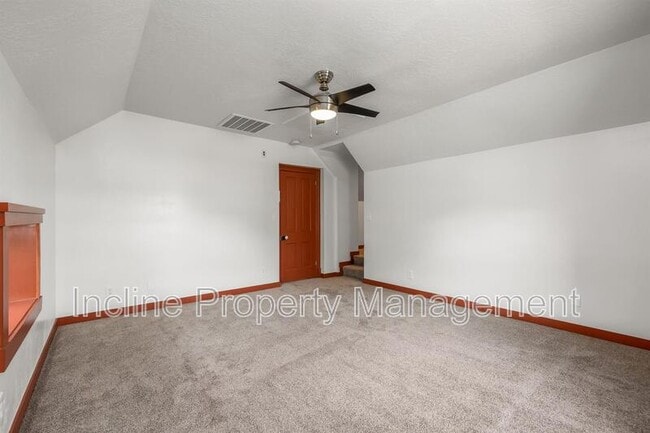 Building Photo - 602 E 200 S