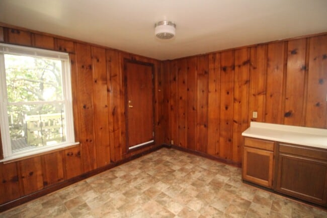 Building Photo - 2820 Guilford Ave