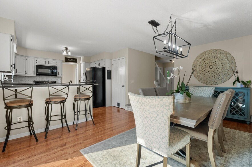 Building Photo - 7817 Chippewa St