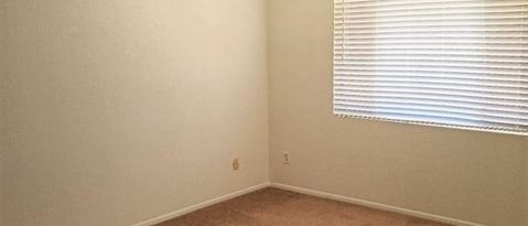 Building Photo - 4923 W Christy Dr