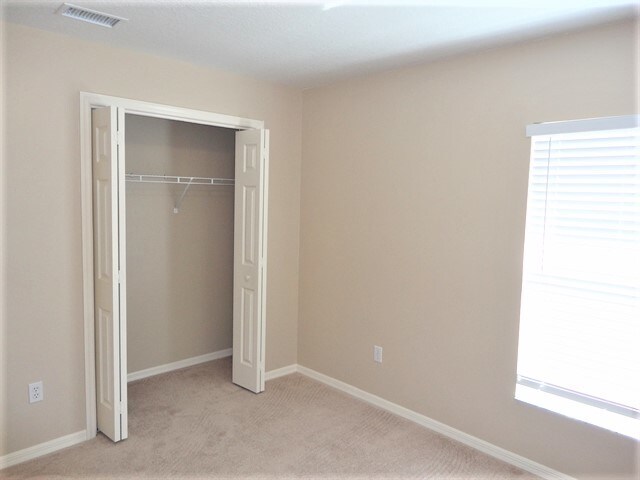 Building Photo - 522 Beth Ann St