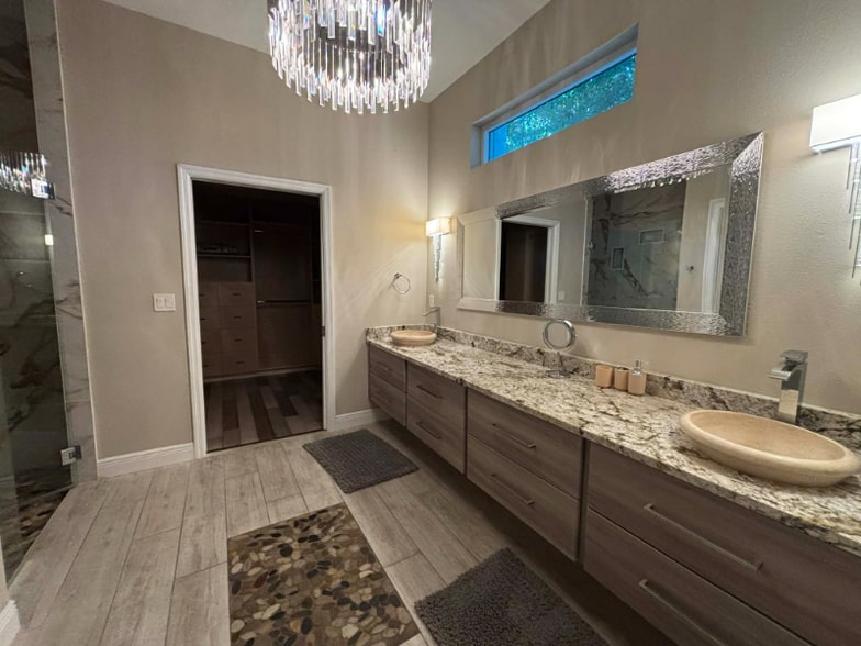 Building Photo - 415 4th Ave SW