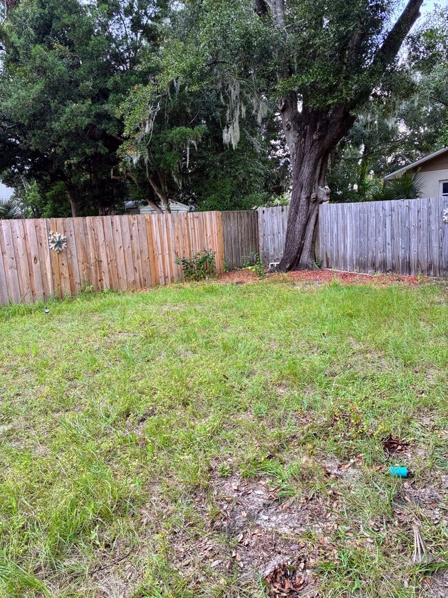 Building Photo - 157 N Rhodes St