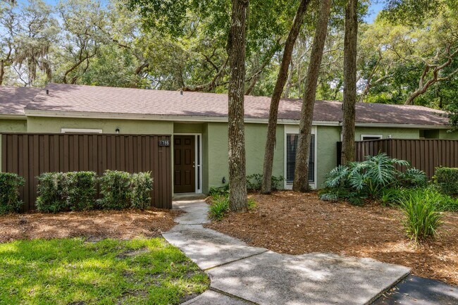 Building Photo - Mariners Walk - Easy walk to the beach