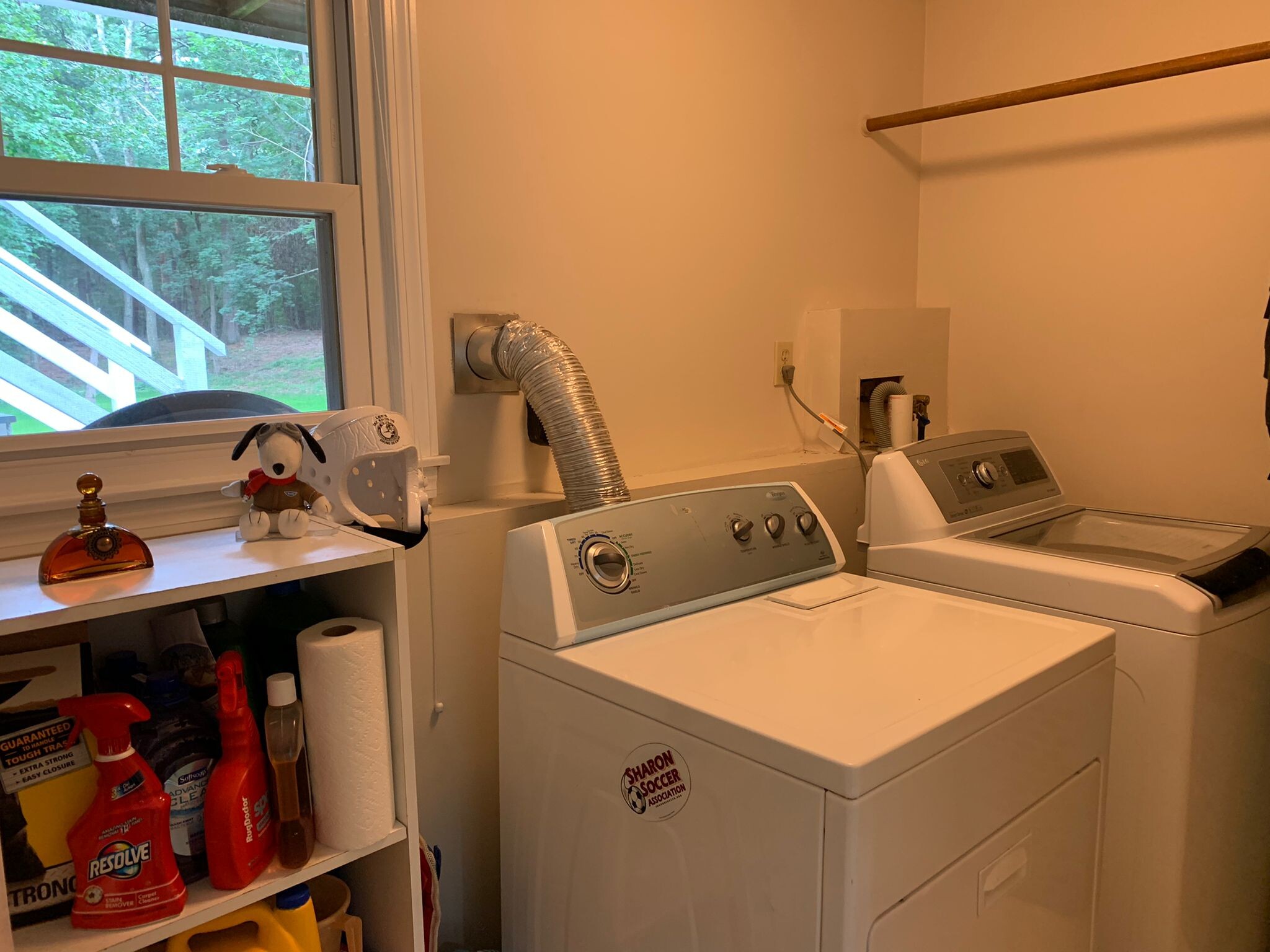 Laundry Unit - 15 Sherwood Cir