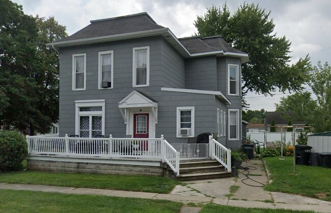 Primary Photo - 316 Clinton St