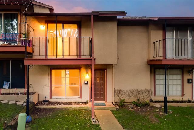 Building Photo - 5620 Marina Dr