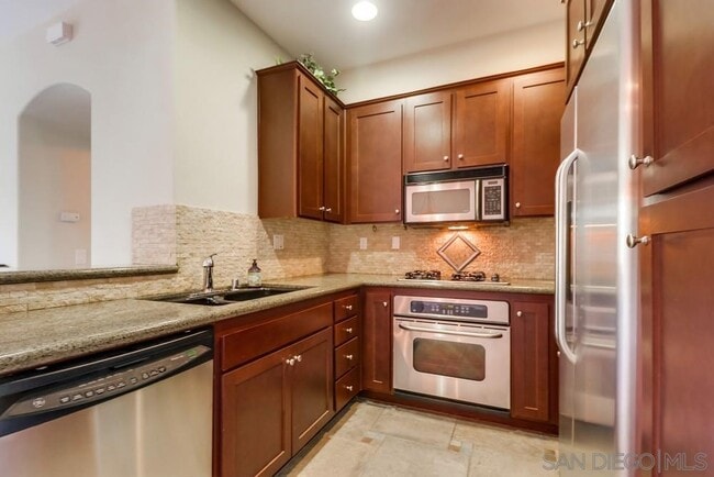 Building Photo - 2174 Desert Hare Ct
