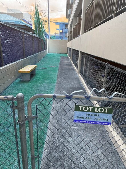Tot Lot - 1621 Dole St