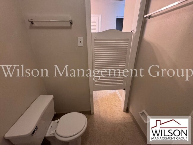 Building Photo - 525 Georgetown Dr