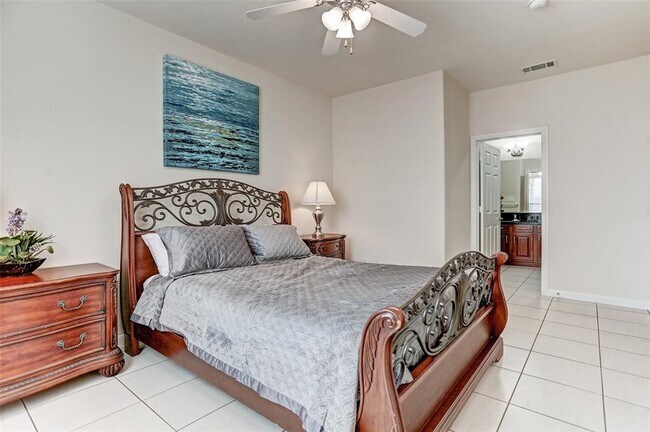 Building Photo - 2088 Laverne St